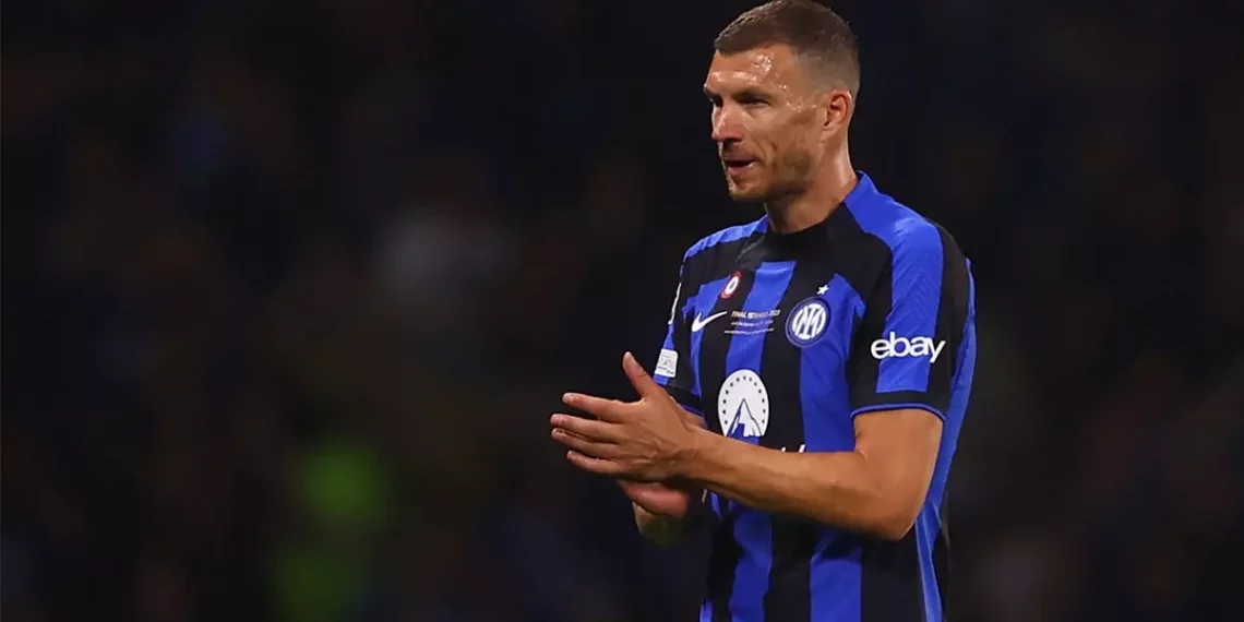 الهداف البوسني إدين دجيكو يصل إسطنبول للتوقيع مع فنربخشه