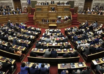 4 من أصل تركي في البرلمان اليوناني