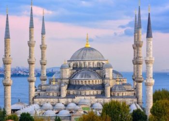 جولة في المسجد الأزرق ومجمعه- السياحة في إسطنبول
