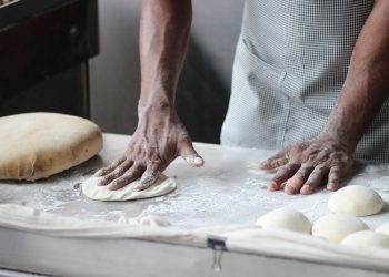 الطاولة الرخيصة