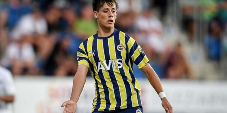 برشلونة يستعد لضم نجم فنربخشه التركي