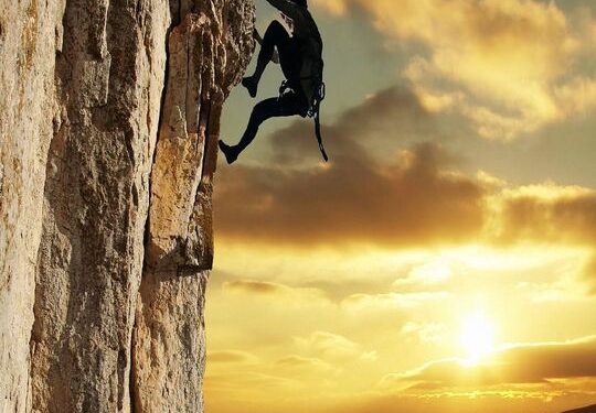 الحماقة والمغامرة .. كبسولة تيتان