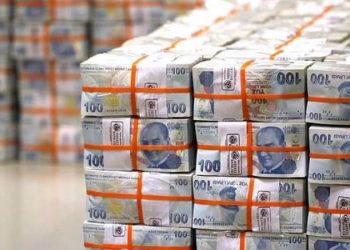 وزارة المالية التركية تقترض 44 مليار ليرة