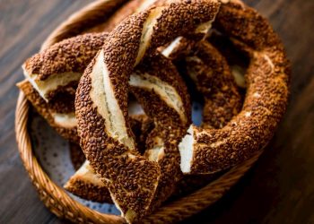 في ظل ارتفاع الأسعار؛ إزمير تبدأ ببيع السميط بشكل مجزَّأ