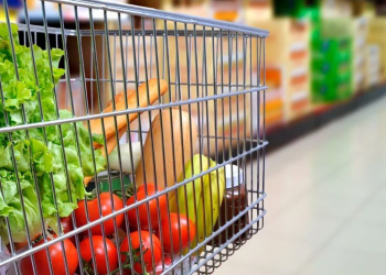 الأغذية ترتفع في تركيا بينما تنخفض عالميًا