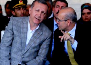 صحفية: أردوغان يعلم أن “القوى الخارجية” ليست مسؤولة عن التضخم