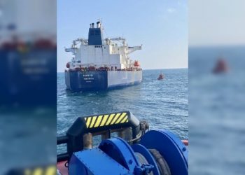 غلق مضيق البسفور أمام حركة الملاحة بسبب تعطل ناقلة نفط