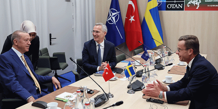 السويد: نأمل موافقة تركيا على انضمامنا للناتو في أكتوبر