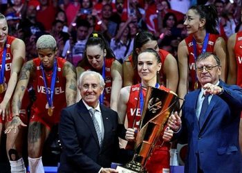 تركيا بطل أوروبا في الكرة الطائرة للسيدات