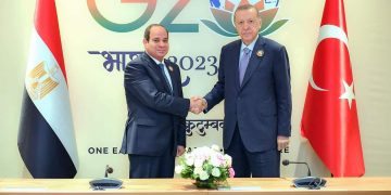 أردوغان يطلب من السيسي دعم المستثمرين الأتراك والتعاون بمجال الطاقة