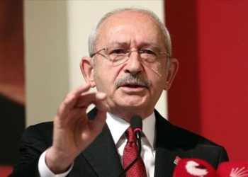 كليتشدار أوغلو: نعيش في سجن شبه مفتوح