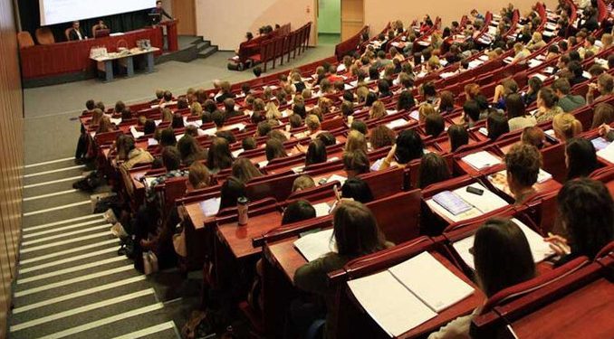 تركيا.. الرسوم الجامعية تتصدر قائمة أكثر مصاريف الأسر