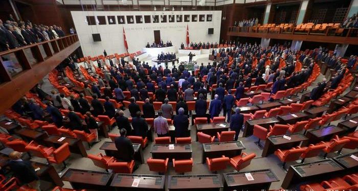 أردوغان يريد تمديد الوجود العسكري التركي في سورية والعراق لعامين إضافيين