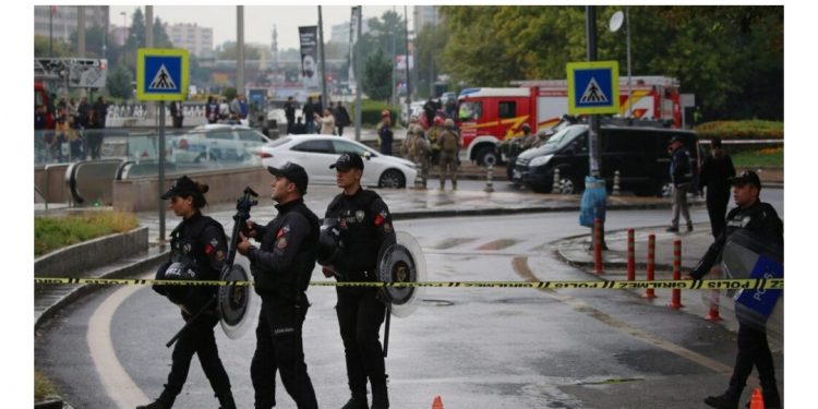 حزب العمال الكردستاني يتبنى هجوم أنقرة الإرهابي