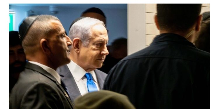 هآرتس: نتنياهو يجمع أدلة لإدانة الجيش