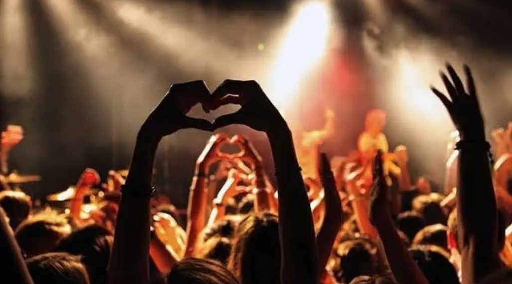 هل خلى العالم من العقلاء؟