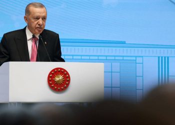 أردوغان يصاب بوعكة صحية ويلغي زيارة خارجية