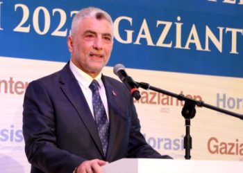 وزير التجارة التركي: بلادنا ستكون ضمن أفضل 10 اقتصادات في العالم