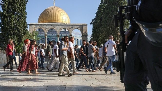 تركيا تندد بانتهاك حرمة المسجد الأقصى