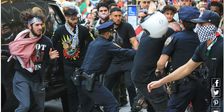 مواجهات بين مؤيّدين لغزة وآخرين مؤيدين للإحتلال في “نيويورك”