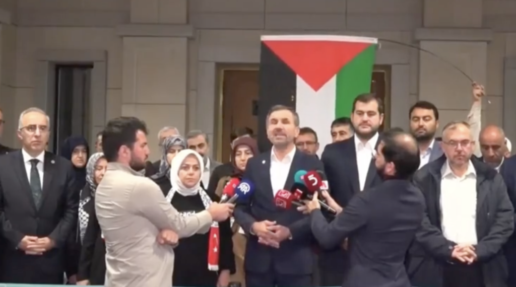 نواب من حزبي السعادة والمستقبل في تركيا يصلون مصر