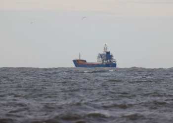 غرق سفينة شحن كانت في طريقها من مصر إلى إسطنبول