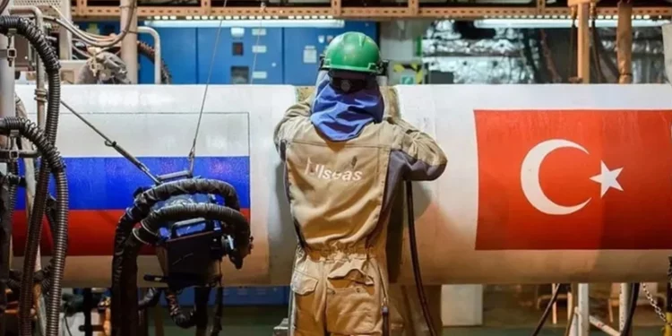 وفد تركي يزور روسيا لبحث مشروع “مركز تصدير الغاز الروسي”