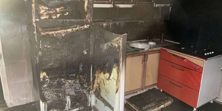 وفاة مسنة تركية مصابة بالزهايمر بعد إشعالها الحطب في الثلاجة!