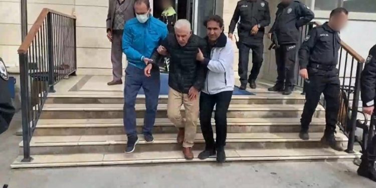 اعتقال مسن تركي يبلغ 76 عامًا بتهمة سياسية