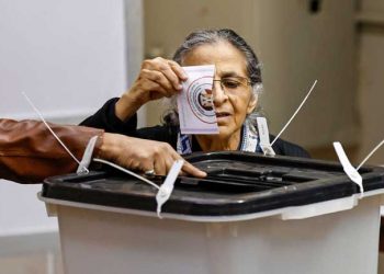 المصريون يدلون بأصواتهم لليوم الثاني في الانتخابات الرئاسية