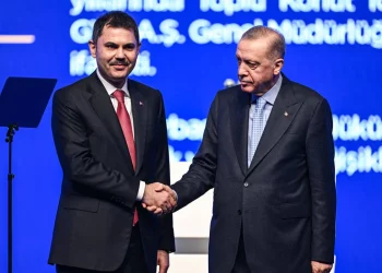 مراد كوروم يوجه رسالته الأولى للناخبين في إسطنبول