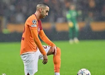 المغربي حكيم زياش يقرر الرحيل عن غلطة سراي