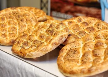 ارتفاع سعر خبز البيتا الرمضاني في تركيا