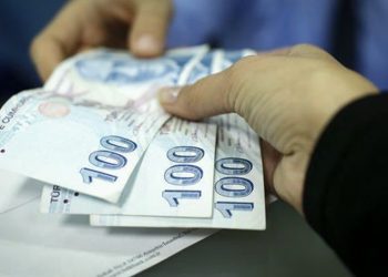 خبير اقتصادي تركي: ضريبة التسعينات ستعود بعد الانتخابات!