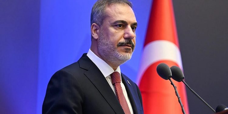 هاكان فيدان يعلن قرب افتتاح القنصلية التركية في بنغازي
