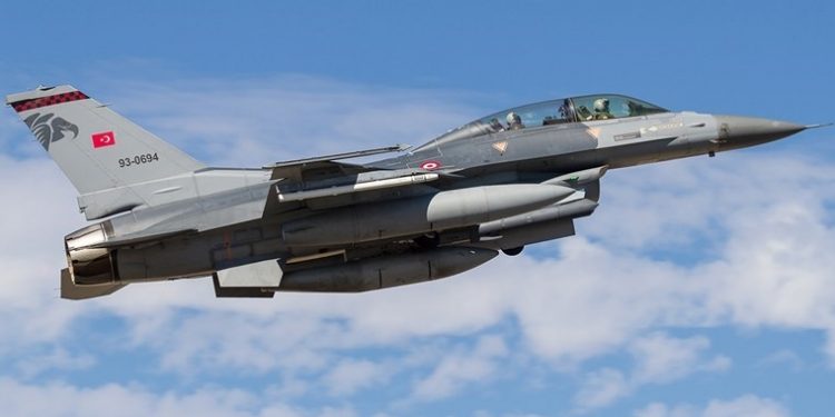 السفير الأمريكي يؤكد الموافقة على امتلاك تركيا مقاتلات F-16