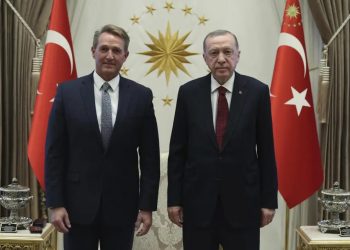 السفير الأمريكي: أزمة صواريخ S-400 مع تركيا مستمرة