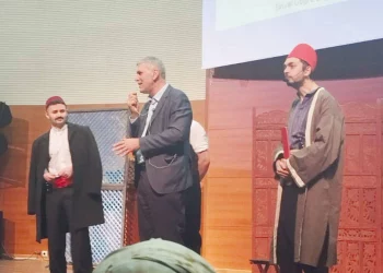 تركيا.. العدالة والتنمية يستغل مؤسسات الدولة للترويج لمرشحيه