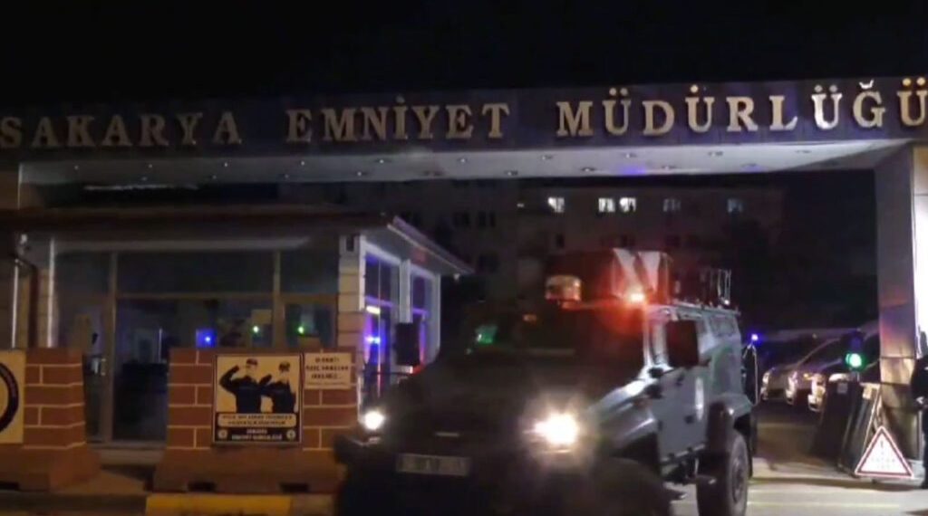 تركيا.. اعتقال 33 من عناصر داعش في سكاريا