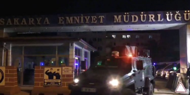 تركيا.. اعتقال 33 من عناصر داعش في سكاريا