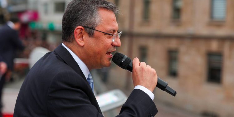 زعيم المعارضة التركية يؤجل زيارته إلى فلسطين