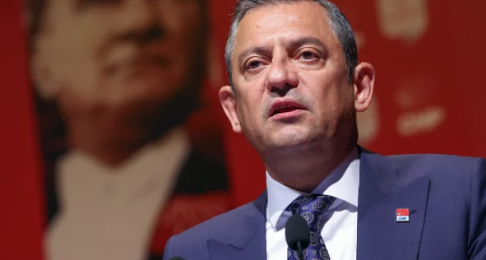 زعيم حزب الشعب الجمهوري يعلن تنظيم مسيرة كبرى