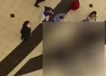 انتحار سيدة من الطابق الخامس بمركز تسوق في إسطنبول