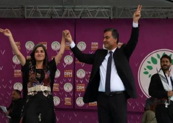 تركيا.. سحب بلدية فان من الحزب الكردي بعد فوزه بها!