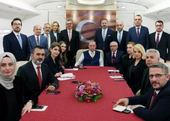 أردوغان: يطلب دعم حزب الشعب الجمهوري لتمرير الدستور الجديد