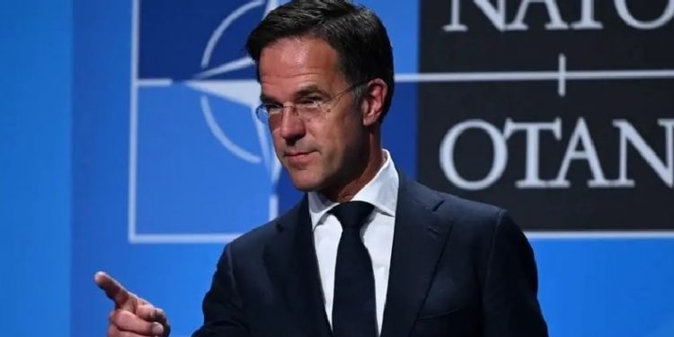 رئيس وزراء هولندا يزور تركيا لطلب الدعم