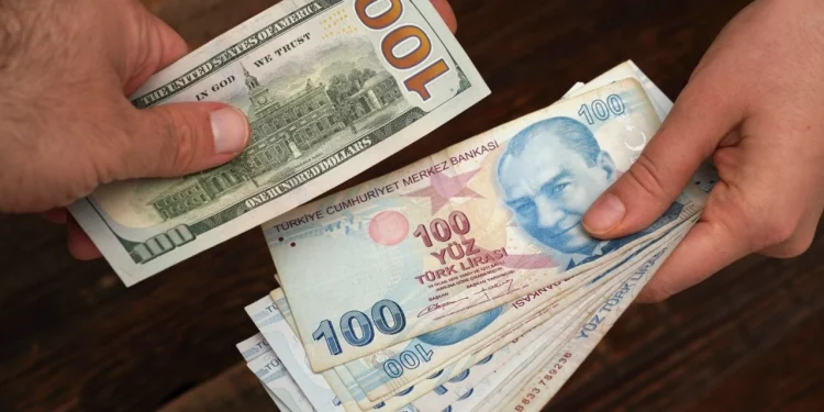 ستاندرد آند بورز: تركيا تحتاج لتشديد السياسيات النقدية