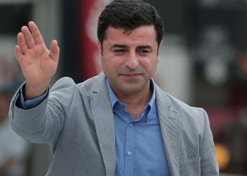 دميرطاش السياسي الأكثر شعبية ودعماً من قبل الناخبين الأكراد