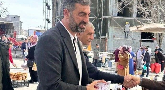 اعتقال سياسي بالحزب الكردي في ديار بكر