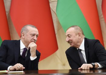 رئيس أذربيجان يزور تركيا